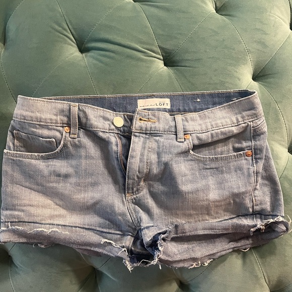 Cute Jean Shorts. - Picture 1 of 3